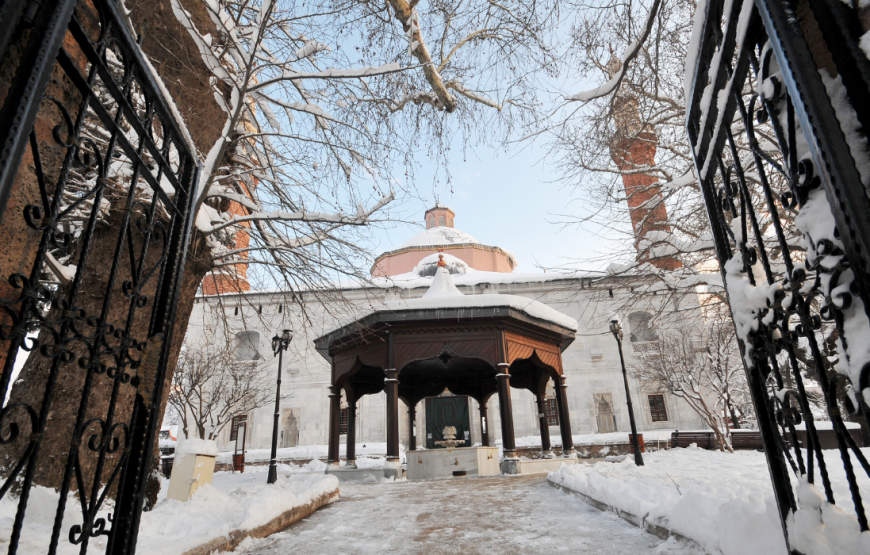 Bursa Day Trip from Istanbul – Uludağ Cable Car & Green Mosque Tour