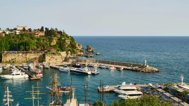 Exploring Antalya: An Odyssey through History, Beaches, and Turkish Delights