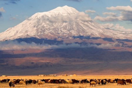 Mount Ararat trekking scenery