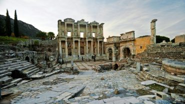 Library of Celsus in Ephesus under soft sunset light – UNESCO Site in Turkey